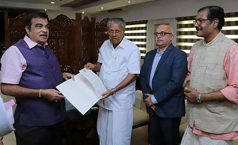 ഗഡ്കരിയുടെ ശാസന ഫലം കണ്ടു; ദേശീയ പാതാ വികസനത്തില്‍ കേരളത്തിന്റെ നിര്‍ദേശം അംഗീകരിച്ച് കേന്ദ്രം