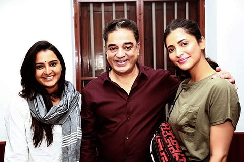 ഇഷ്ടമായി എന്നറിഞ്ഞതില്‍ സന്തോഷം; കമലിനോട് മഞ്ജു വാരിയര്‍ (ചിത്രങ്ങള്‍)