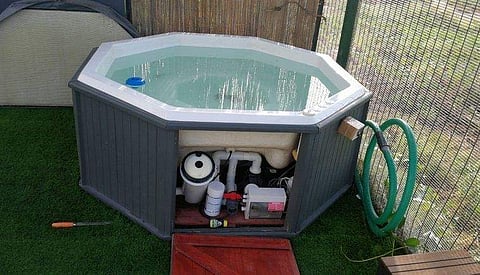 ബാത് ടബിന്റെ യന്ത്രത്തില്‍ മുടി കുടുങ്ങി; 10 വയസുകാരിക്ക് ദാരുണാന്ത്യം