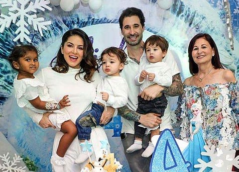 ''നീയാണ് ഞങ്ങളുടെ പ്രകാശം'': ദൈവമയച്ച മാലാഖ കുഞ്ഞിന് പിറന്നാളാശംസിച്ച് സണ്ണി ലിയോണി