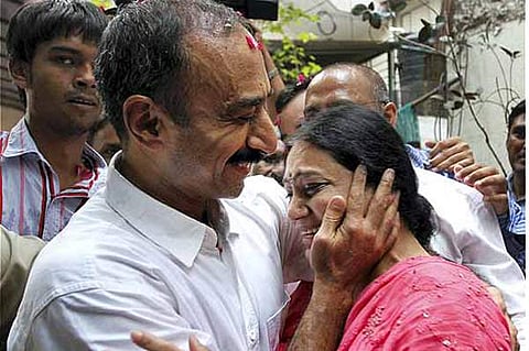 സഞ്ജീവ് ഭട്ടിന് ഐക്യദാര്‍ഢ്യം; ശ്വേത വീണ്ടും കേരളത്തിലേക്ക്