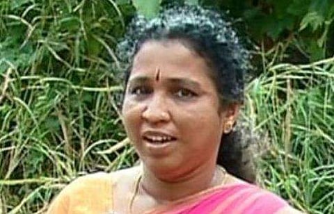 വയറില്‍ കൊഴുപ്പടിഞ്ഞത് ക്യാൻസറാണെന്ന് തെറ്റായ റിപ്പോർട്ട്; തൃശൂരിലെ സ്വകാര്യ ലാബിനെതിരെ വീട്ടമ്മ നിയമനടപടിയ്ക്ക് 