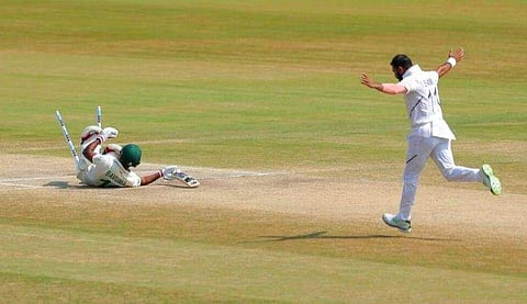 ഒരു ഓവര്‍, വീഴ്ത്തിയത് 3 വിക്കറ്റ്, 18 റണ്‍സിനിടെ 5 വിക്കറ്റ്; നിറഞ്ഞാടി ഷമിയും ജഡേജയും