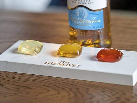 മദ്യപിക്കാന്‍ വെള്ളവും വേണ്ട, ഗ്ലാസും വേണ്ട, വേണമെങ്കില്‍ പോക്കറ്റിലും വയ്ക്കാം; കാപ്‌സ്യൂള്‍ രൂപത്തില്‍ വിസ്‌കി