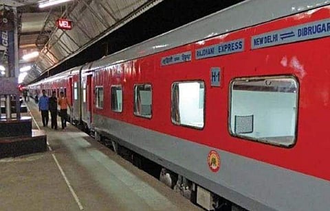 റെയില്‍വേ ഭക്ഷണനിരക്ക് കുത്തനെ കൂട്ടി; നിരക്കുകള്‍ ഇങ്ങനെ