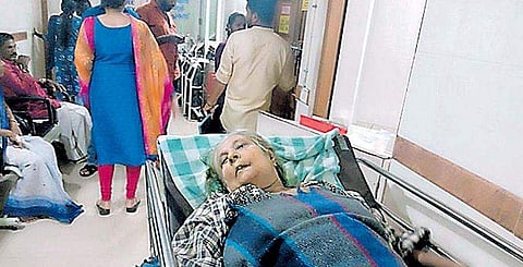 കാല്‍വഴുതി തോട്ടില്‍ വീണ വീട്ടമ്മ ഒഴുകിപ്പോയത് 9 കിലോമീറ്റര്‍ ; 20 മണിക്കൂറിന് ശേഷം തിരികെ ജീവിതത്തിലേക്ക് ; അവിശ്വസനീയ രക്ഷപ്പെടല്‍