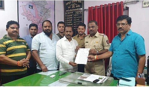 എന്‍സിപി എംഎല്‍എമാരെ കാണാനില്ല; പരാതിയുമായി നേതാക്കള്‍ പൊലീസ് സ്റ്റേഷനില്‍