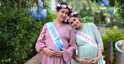 'നിറവയറുമായി' ഉര്‍വശിയും നിക്കി ഗല്‍റാണിയും; ബേബി ഷവര്‍ ആഘോഷിച്ച് നടിമാര്‍, ചിത്രങ്ങള്‍