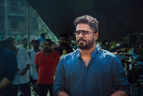 പാര്‍ട്ടിക്ക് ഒരു ചുക്കും ചെയ്യാന്‍ പറ്റുന്നില്ല;പൊലീസ് ക്രിമിനലുകളുടെയും ബ്യുറോക്രാറ്റുകളുടെയും മേല്‍ നിയന്ത്രണമില്ല: സര്‍ക്കാരിന് എതിരെ ആഷിഖ് അബു