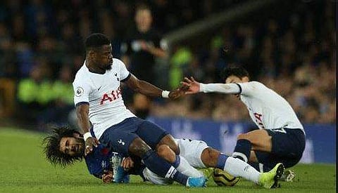 കാലൊടിച്ച ടാക്കിള്‍ ഭീകരതയിലെ യഥാര്‍ഥ വില്ലനാര്? സണ്ണോ? ഒറിയറോ? 