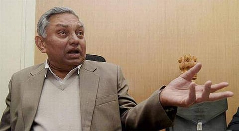 കോണ്‍ഗ്രസ് നേതാവ് ജനാര്‍ദന്‍ ദ്വിവേദി ആര്‍എസ്എസ് വേദിയില്‍; പങ്കെടുത്തതില്‍ തെറ്റില്ലെന്ന് പാര്‍ട്ടി വിശദീകരണം