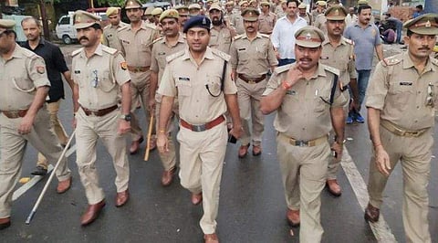 യുപിയില്‍ രാത്രി ഒറ്റയ്ക്ക് യാത്ര ചെയ്യുന്ന സ്ത്രീകള്‍ക്ക് ഇനി പൊലീസ് എസ്‌കോര്‍ട്ട്