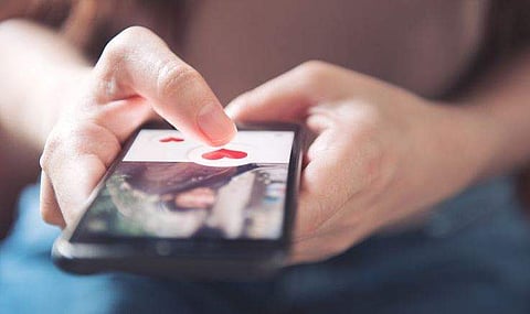 ഭാര്യമാരുമായുള്ള ലൈംഗികബന്ധം തത്സമയം, വിഡിയോ പങ്കിട്ട് 24 കാരന്‍; പിന്നാലെ അറസ്റ്റ് 