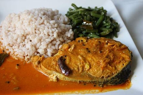 ക്രിസ്തുമസിന് കൈപൊളളും, ഇറച്ചിക്കും മീനിനും 'തീവില'; കരിമീന്‍ 600, നെയ്മീന്‍ 700, ആട്ടിറച്ചി 600