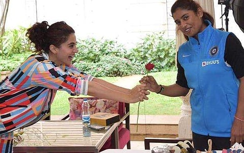 'സബാഷ് മിത്തു'; ക്യാപ്റ്റന്റെ കഥകള്‍ ഇനി ബിഗ് സ്‌ക്രീനില്‍, കവര്‍ ഡ്രൈവ് പഠിക്കാന്‍ ഉറച്ച് തപ്‌സി പന്നു 