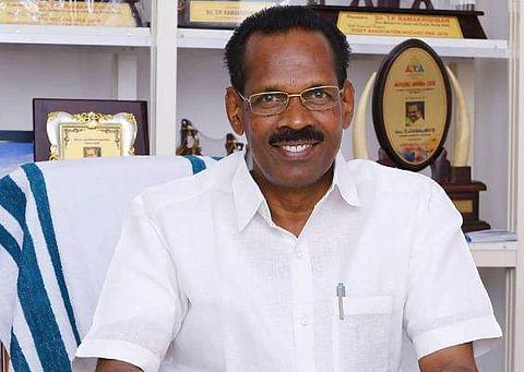 വീടുകളില്‍ വൈന്‍ ഉണ്ടാക്കുന്നത് നിരോധിക്കില്ലെന്ന് എക്‌സൈസ് മന്ത്രി 