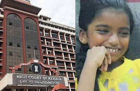 പോസ്റ്റ്‌മോര്‍ട്ടം നടത്താതെ മരണം പാമ്പുകടിയേറ്റെന്ന് എങ്ങനെ സ്ഥാപിക്കാനാവും? അധ്യാപകര്‍ക്കു മേല്‍ എങ്ങനെ കുറ്റം ചുമത്തും?: ഹൈക്കോടതി