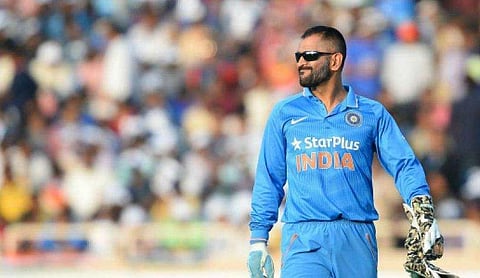 വീട്ടിലെ അംഗം അങ്ങനെ ചെയ്യുമോ? പവലിയന്‍ ഉദ്ഘാടനം ചെയ്യാനുള്ള ക്ഷണം നിരസിച്ച് ധോനി