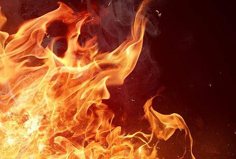 തിരുവനന്തപുരത്ത് ഗോഡൗണില്‍ അഗ്നിബാധ, തീയണയ്ക്കാനുളള ശ്രമം തുടരുന്നു 