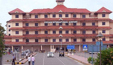 നെടുമ്പാശ്ശേരിയില്‍ നിന്ന് വിദേശ കറന്‍സി പിടികൂടി; ഒരാള്‍ അറസ്റ്റില്‍