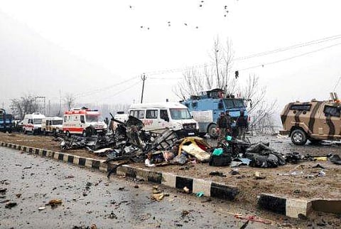 ഒരു ദിവസത്തെ ശമ്പളം ജവാൻമാരുടെ കുടുംബങ്ങൾക്ക്; ആദരവുമായി  ഐപിഎസ് ഉദ്യോ​ഗസ്ഥർ