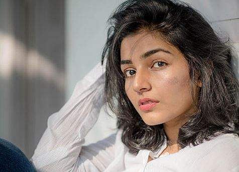 സിനിമ ചിത്രീകരണത്തിനിടെ നടി രജീഷ വിജയന് പരിക്ക്