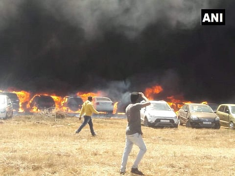 ബംഗളൂരുവില്‍ തീപിടിത്തം; 100ഓളം കാറുകള്‍ കത്തി നശിച്ചു
