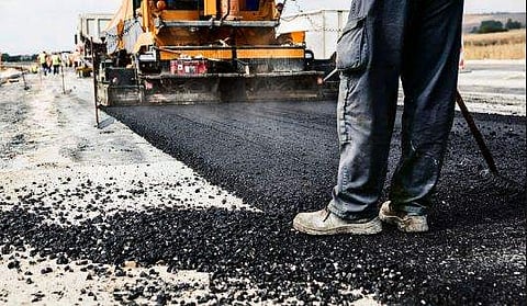 കളിക്കുന്നതിനിടെ ടാറില്‍ വീണു; രണ്ടര വയസുകാരന് ഗുരുതമായി പൊള്ളലേറ്റു