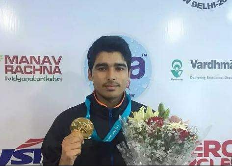 ഉന്നം, ലോക റെക്കോര്‍ഡോടെ പൊന്നില്‍ തൊട്ടു; സീനിയറിലും സൗരഭ് മാരകം