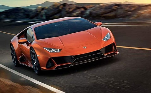 പുതിയ ലംബോര്‍ഗിനി എത്തി, വില 3.73 കോടി, കഴിഞ്ഞ വര്‍ഷം ഇന്ത്യയില്‍ വിറ്റത് 45 കാറുകള്‍ 