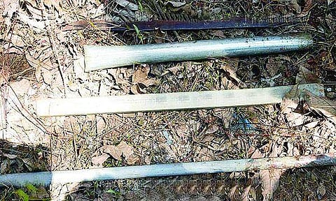 പെരിയ ഇരട്ടക്കൊലയില്‍ പൊലീസിന് തിരിച്ചടി; ആദ്യം കണ്ടെത്തിയ ആയുധങ്ങൾ 'ഡമ്മി’ ; മാരക മുറിവുകളുണ്ടാക്കാൻ കഴിയുന്നതല്ലെന്ന് ഫോറൻസിക് റിപ്പോർട്ട്