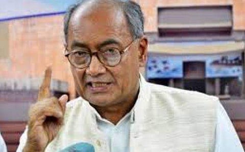 ഹിറ്റ്ലർ, മുസോളിനി, നരേന്ദ്ര മോദി... ഈ നേതാക്കളെ ലോകത്തിന് എന്തിനാണ്?  വേണ്ടത് സ്നേഹവും സമാധാനവുമെന്ന് ദി​ഗ് വിജയ് സിങ്