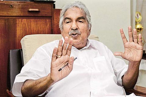 വയനാട്ടിലും ഇടുക്കിയിലും 'ഉടക്കി' ഉമ്മന്‍ചാണ്ടി; ഡല്‍ഹിയിലെത്തണമെന്ന ഹൈക്കമാന്റ് നിര്‍ദ്ദേശം തള്ളി; പ്രഖ്യാപനം നീളും