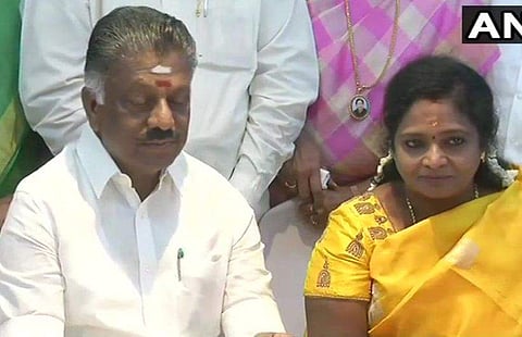 20 സീറ്റുകളില്‍ അണ്ണാ ഡിഎംകെ, അഞ്ചിടത്ത് ബിജെപി; സീറ്റ് ധാരണ പ്രഖ്യാപിച്ച് പനീര്‍ സെല്‍വം