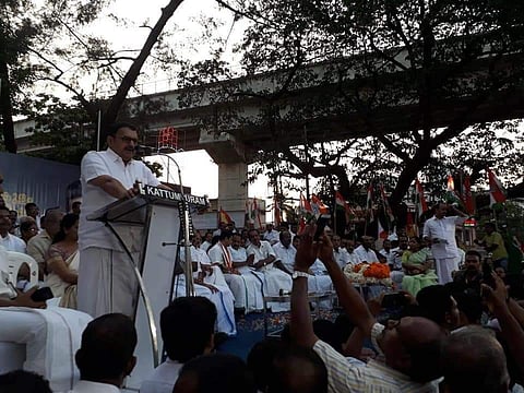 കമ്മ്യൂണിസ്റ്റുകാര്‍ ഇന്ത്യന്‍ രാഷ്ട്രീയത്തിലെ കിണ്ടിയും കോളാമ്പിയും; ആര്‍ക്കു വേണം അവരുടെ കണക്ക്?: കെ മുരളീധരന്‍ (വിഡിയോ) 