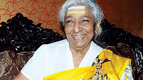 ഇനി പൊതുപരിപാടികളില്‍ പങ്കെടുക്കുകയോ അവാര്‍ഡുകള്‍ സ്വീകരിക്കുകയോ ചെയ്യില്ല: എംഎസ് സുബ്ബലക്ഷ്മി പുരസ്‌കാരം നിഷേധിച്ച് എസ് ജാനകി