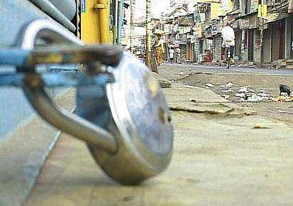 കര്‍ഷക ആത്മഹത്യ: 9ന് ഹര്‍ത്താലിന് അനുമതി തേടി യുഡിഎഫ്; 6ന് ചെന്നിത്തലയുടെ ഉപവാസം