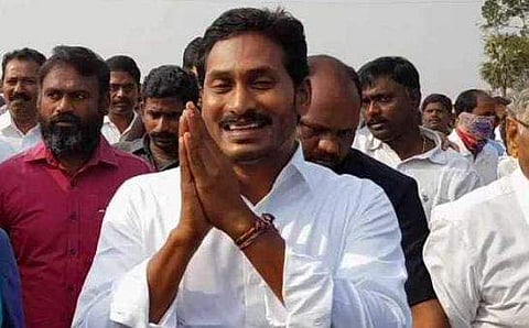 സ്വന്തമായി കാറില്ല, 510 കോടി രൂപയുടെ സമ്പാദ്യം, ഭാര്യയ്ക്ക് ആറു കിലോ സ്വര്‍ണം; ജഗന്റെ സ്വത്തു വിവരങ്ങള്‍