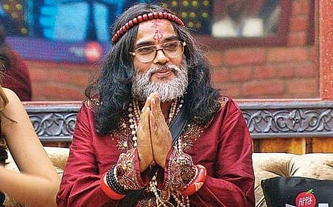 സ്വയം പ്രഖ്യാപിത ആള്‍ദൈവം സ്വാമി ഓം തിരഞ്ഞെടുപ്പിൽ മത്സരിക്കും; പോരാട്ടം കേജരിവാളിനെതിരെ 