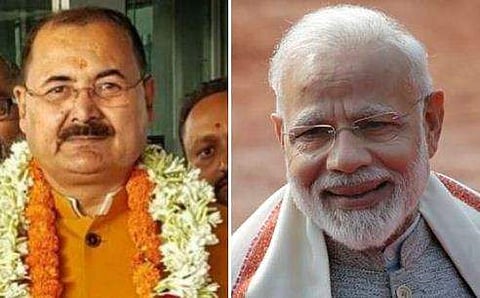 ഗുജറാത്തികളായ രണ്ടു കൊള്ളക്കാർ ജനത്തെ പറ്റിക്കുന്നു; പ്രധാനമന്ത്രിയോ, പ്രചാര മന്ത്രിയോ; വ‌ിമർശിച്ച ബിജെപി നേതാവ് പാർട്ടിയിൽ നിന്ന് പുറത്ത്