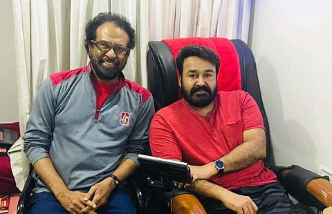 ഒറ്റയ്ക്ക് കളിച്ചാല്‍ ജയിക്കില്ല എന്ന് മലയാളത്തിലെ സംവിധായകര്‍ മനസ്സിലാക്കണം; പൃഥ്വിരാജിന് അത് നന്നായറിയാമെന്ന്‌ തമ്പി ആന്റണി 