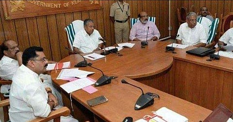 കര്‍ഷക ആത്മഹത്യ; പ്രത്യേക മന്ത്രിസഭാ യോഗം ഇന്ന്, ജപ്തി നടപടികള്‍ നിര്‍ത്തിവയ്ക്കാന്‍ ഇടപെടല്‍