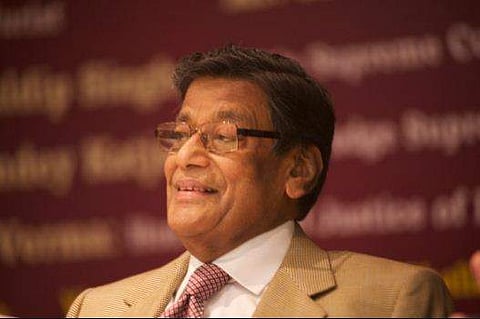 റഫാല്‍ രേഖകള്‍ മോഷണം പോയിട്ടില്ല; പകര്‍പ്പുകള്‍ ഉപയോഗിച്ചെന്നാണ് പറഞ്ഞത്; മലക്കം മറിഞ്ഞ് ഏജി