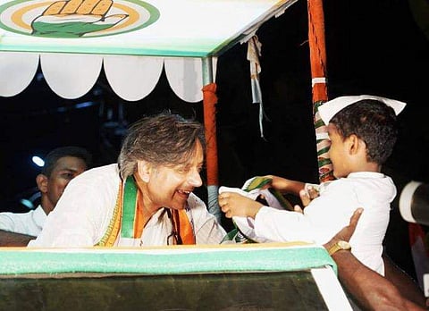 പ്രചാരണത്തില്‍ പോരായ്മയുണ്ടെങ്കില്‍ പാര്‍ട്ടി പരിഹരിക്കും, പരാതിപ്പെട്ടിട്ടില്ലെന്ന് ശശി തരൂര്‍