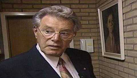 ചികിത്സയ്‌ക്കെത്തിയവര്‍ക്ക് നല്‍കിയത് സ്വന്തം ബീജം; തട്ടിപ്പ് നടത്തി 49 കുട്ടികളുടെ അച്ഛനായി ഡോക്ടര്‍