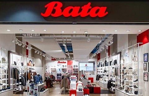 ക്യാരി ബാ​ഗിന് മൂന്ന് രൂപ ഈടാക്കി ; ബാറ്റ 9000 രൂപ നഷ്ടപരിഹാരം നല്‍കണമെന്ന് കോടതി