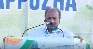 ഒറ്റപ്രാവശ്യം മതി; അരിവാള്‍ ചുറ്റികയ്ക്ക് വോട്ടുചെയ്യുന്നവര്‍ കൈപ്പത്തിക്ക് കുത്തണം; വിചിത്ര വോട്ടഭ്യര്‍ത്ഥനയുമായി ആന്റണി