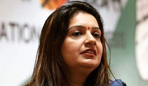 കോൺ​ഗ്രസിൽ ​ഗുണ്ടകൾക്കോ പ്രാധാന്യം ?; മോശമായി പെരുമാറിയവരെ തിരിച്ചെടുത്തതിൽ അതൃപ്​തി അറിയിച്ച്​ പ്രിയങ്ക 