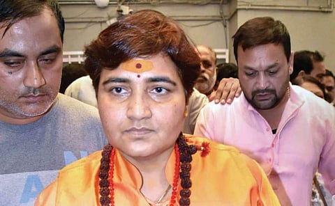 'പ്രതിപക്ഷത്തെ ലാഭമുണ്ടാക്കാന്‍ അനുവദിക്കില്ല' കര്‍ക്കറയ്ക്ക് എതിരായ പ്രസ്താവന പിന്‍വലിച്ച് പ്രജ്ഞാ സിങ്