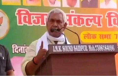 ബിജെപി പ്രവര്‍ത്തകന് നേരെ നോക്കിയാല്‍ കണ്ണുചൂഴ്‌ന്നെടുക്കും, ആ വിരല്‍ അവിടെ കാണില്ല; ഭീഷണി മുഴക്കി കേന്ദ്രമന്ത്രി 